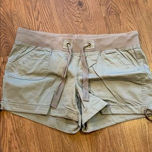 Maurices khaki shorts